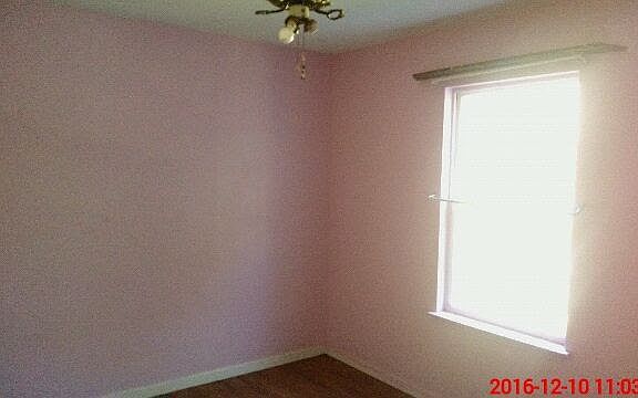 5th image of 235 Ashley Dr