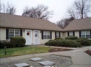 2 Plymouth Ct, Clinton, CT 06413