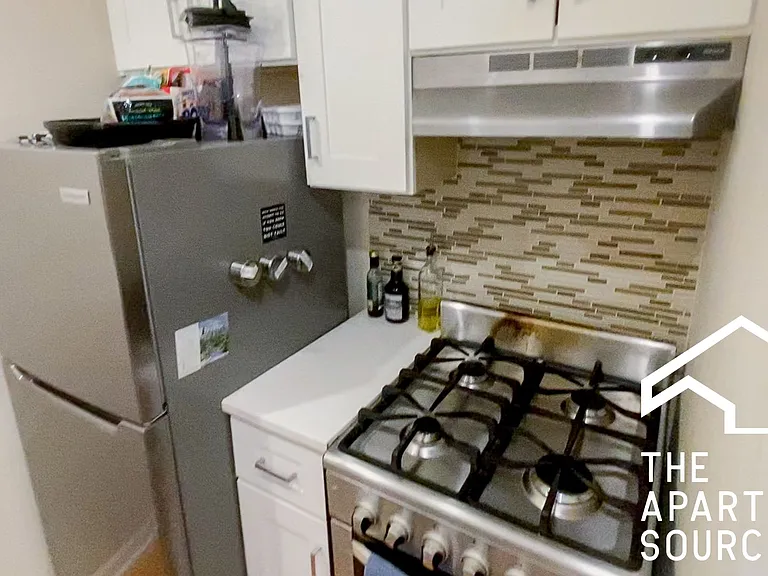 2522 W Leland Ave #2 — Photo 5