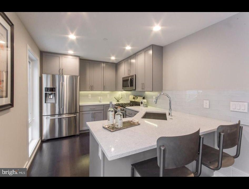 1st image of 716 S Sartain St #3
