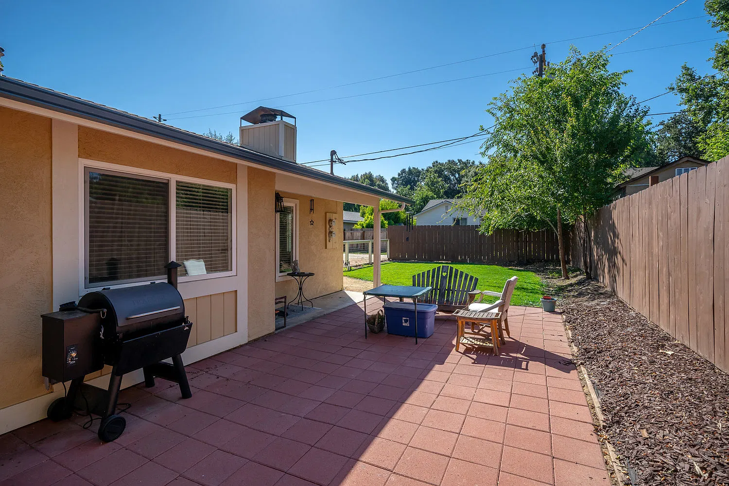 2 bed, 1000 sqft, $2,650 — Photo 3