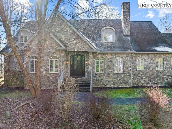 1676 Valle Cay Drive, Vilas, NC 28692