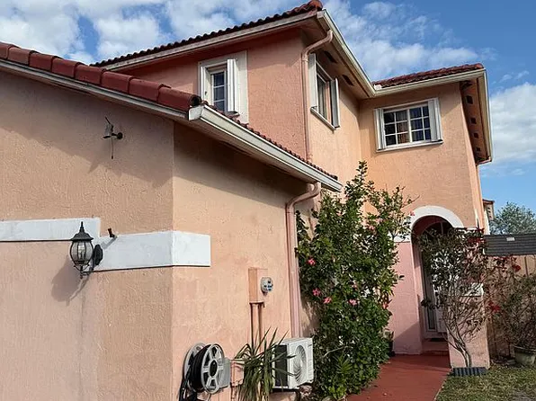 7477 NW 167th St, Hialeah, FL 33015