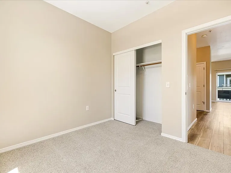Hawk's Point Apartments — Photo 51
