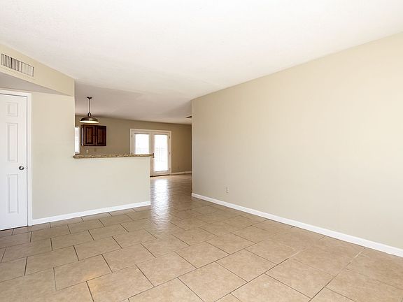 5th image of 4801 W Bluefield Ave