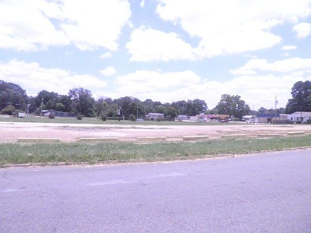 1st image of 4000 Velva Ave