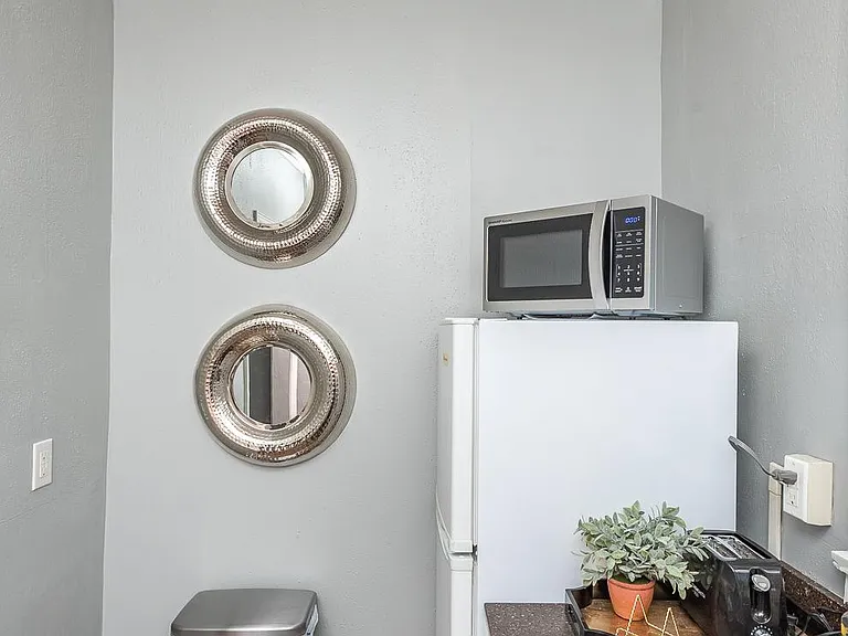 1402 E Jackson St #1402 — Photo 12