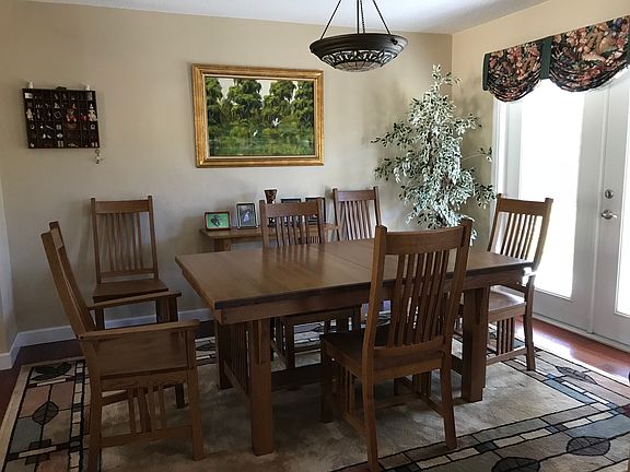 5th image of 412 Acacia Cir