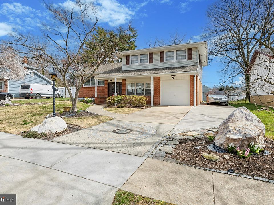 1st image of 114 Marta Dr