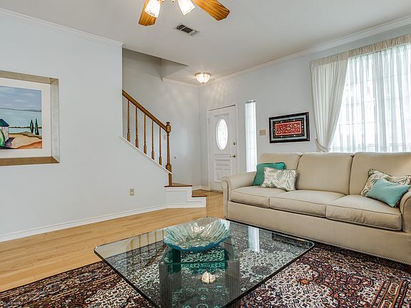 5th image of 3325 Moss Creek Dr