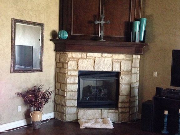 3rd image of 19216 Everwood Dr