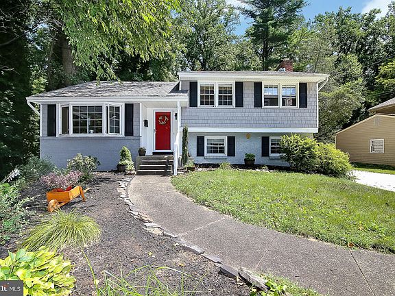 2nd image of 27 Cooper Dr