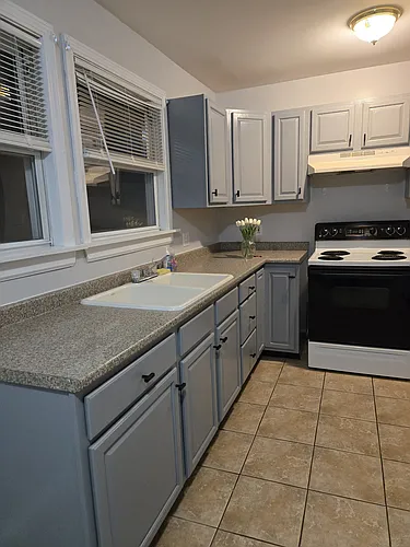 18 Hunters Ave #3 Photo 1