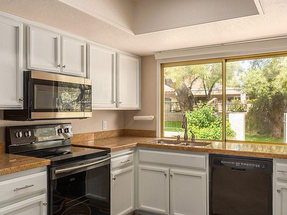 5th image of 8216 E Del Caverna Dr