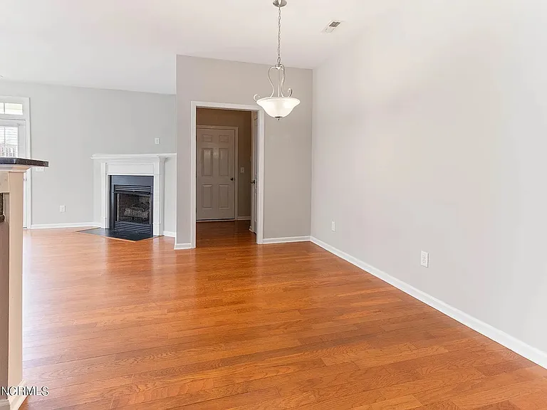 503 Dragby Ln — Photo 10
