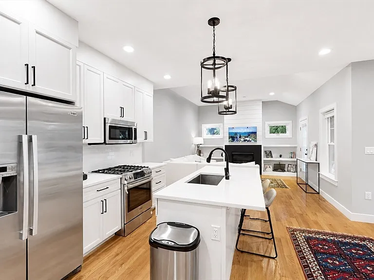 187 Linwood Ave #1 — Photo 4