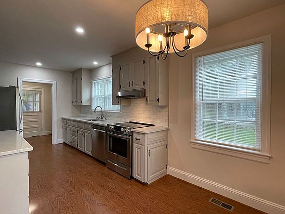 5th image of 707 N Brunswick Ave