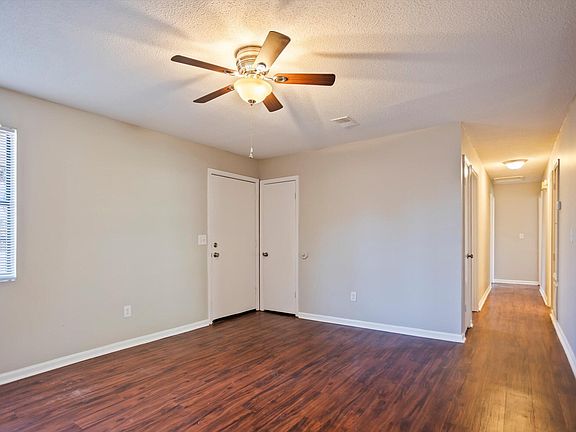 4th image of 4103 Mack Lane