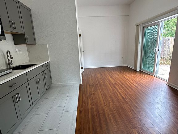3rd image of 1378 20th Ave APT 3B