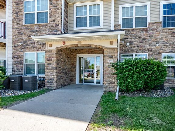 2nd image of 1329 SE University Ave Unit 309
