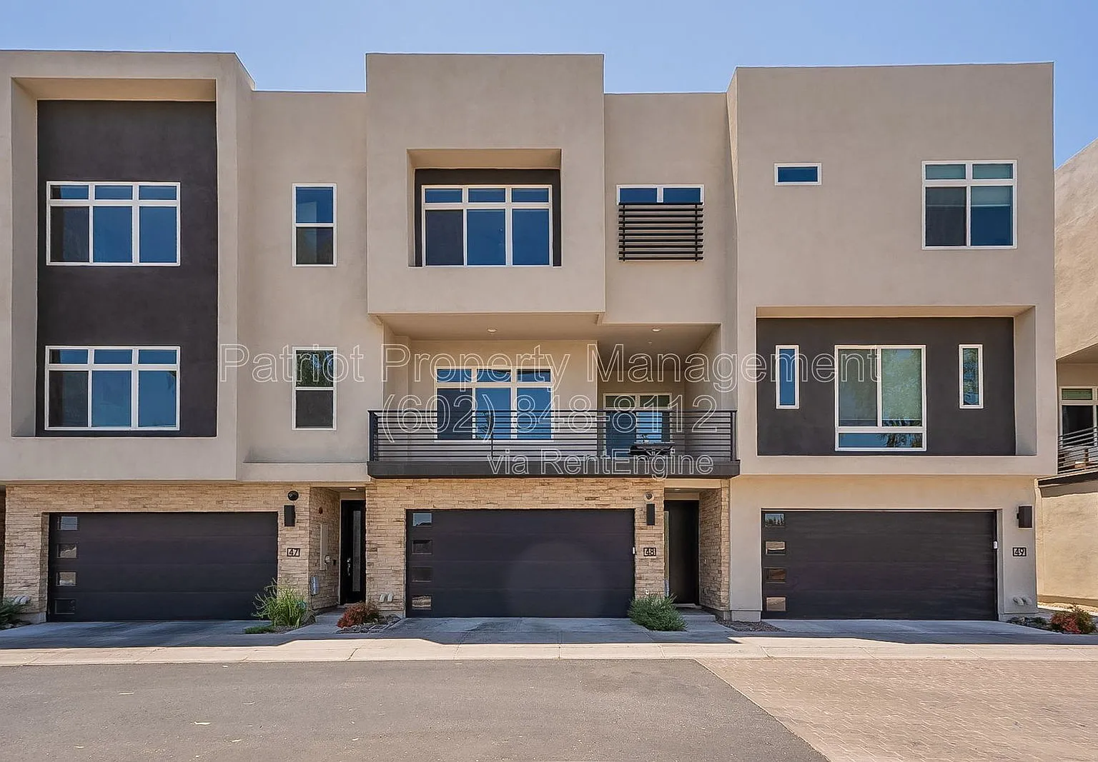 3 bed, 3.0 bath, 2273 sqft, $3,400 — Photo 2