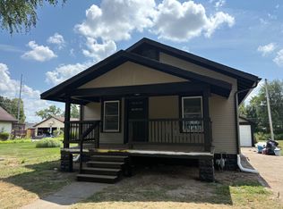 411 W Blaine Ave, Elkhart, IN 46516