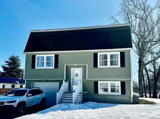 16 Ronald Ln, Lowell, MA 01854