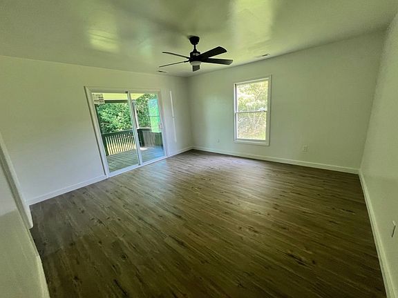 3rd image of 114 Raby St
