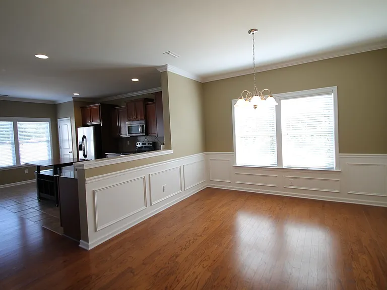 1112 Jasmine Dr — Photo 6