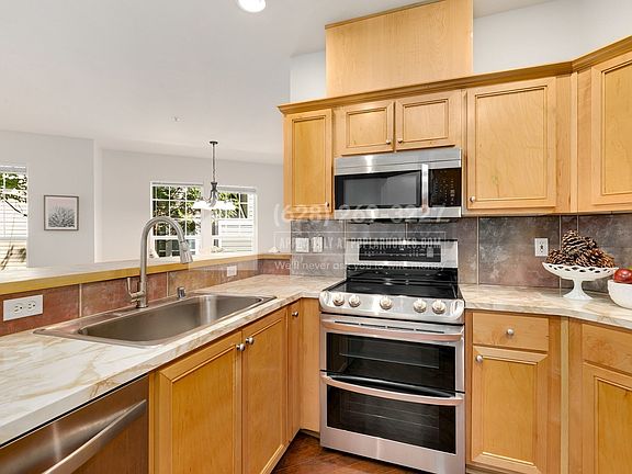 3rd image of 22651 NE Alder Crest Dr #101