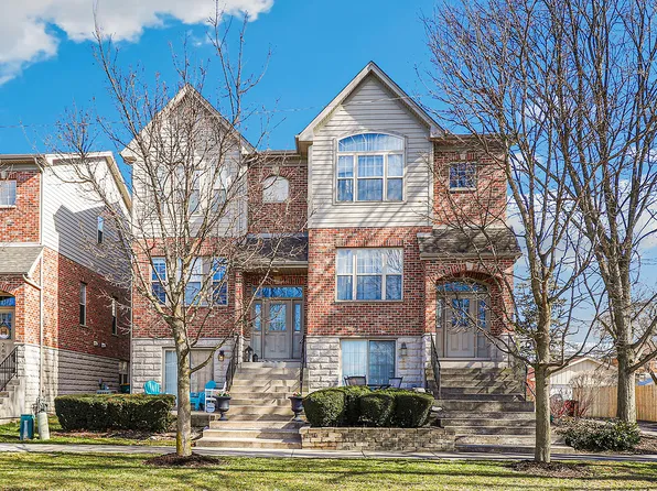 265 N Wilmette Ave, Westmont, IL 60559