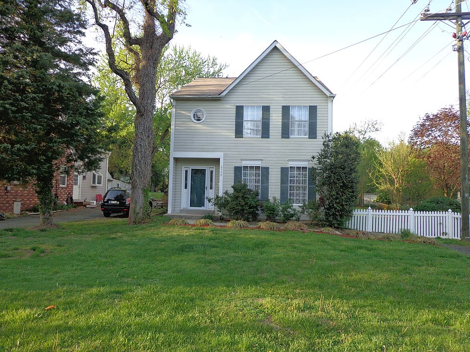 1st image of 2500 Fairview Dr