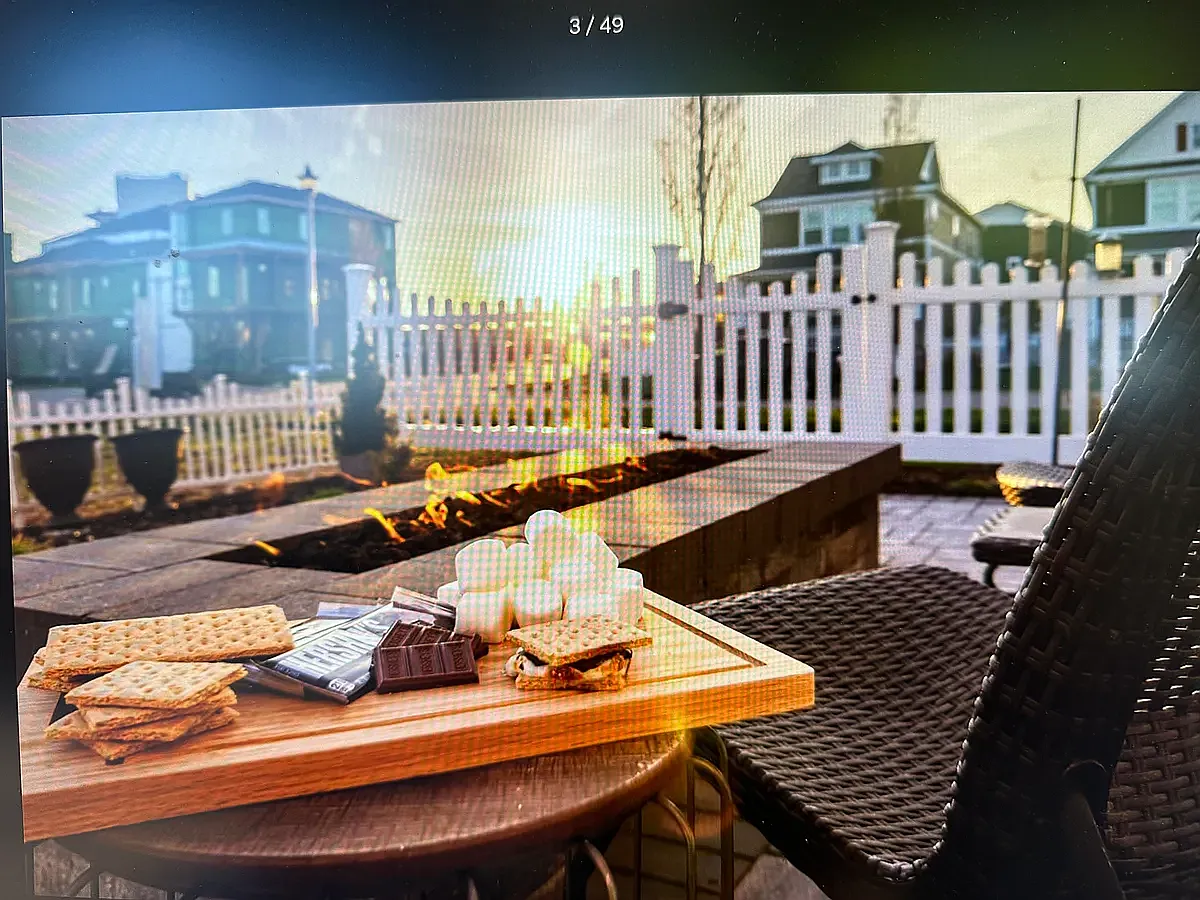 4 bed, 2.5 bath, 2100 sqft, $4,200 — Photo 3