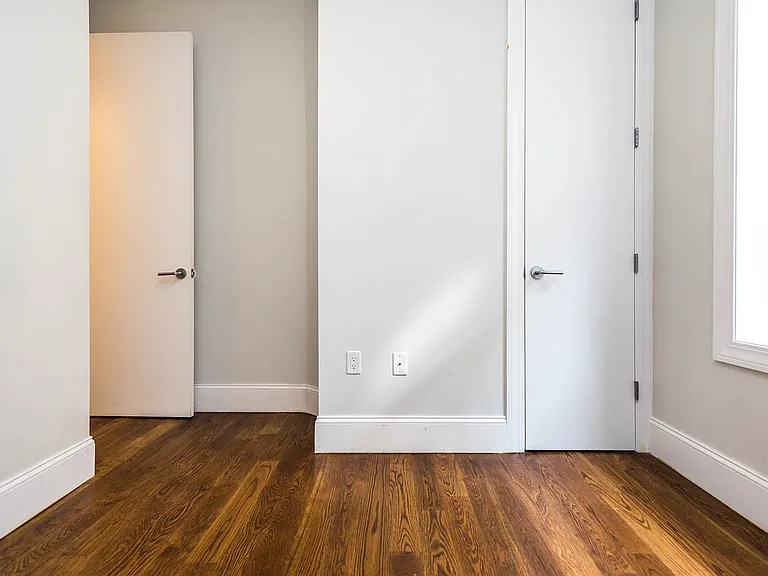 1635 Putnam Ave #2G — Photo 35