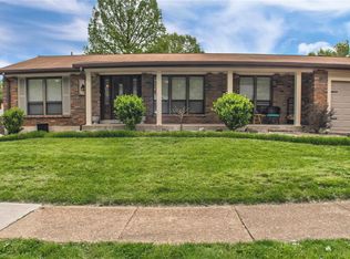 2702 Cathedral Dr, Saint Louis, MO