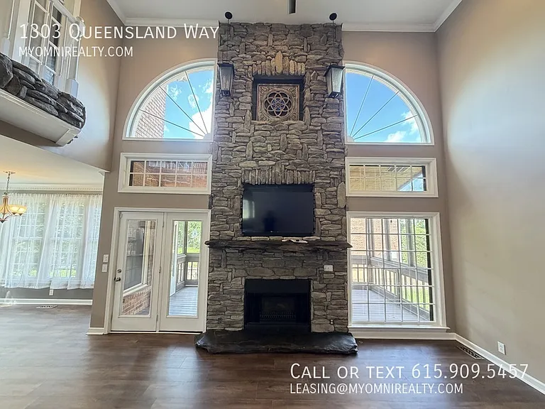1303 Queensland Way — Photo 46