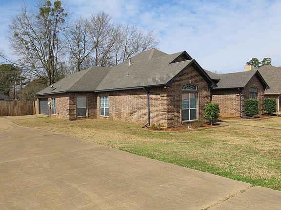 2nd image of 2062 Old Oak Dr