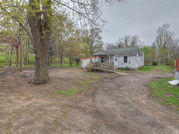 3rd image of 56719 27th St