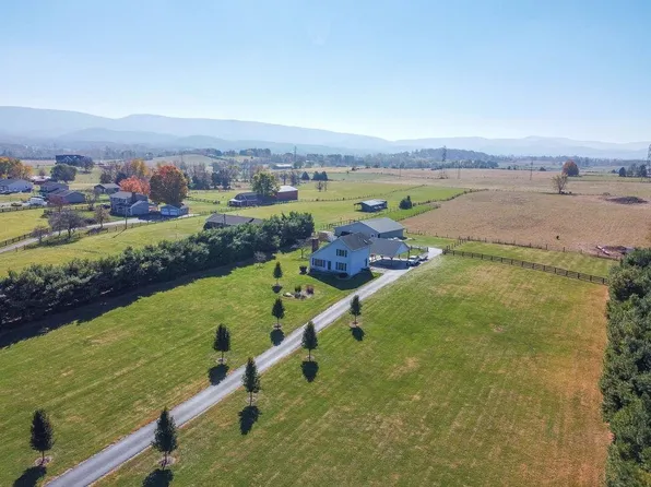 199 George Home Rd, Waynesboro, VA 22980