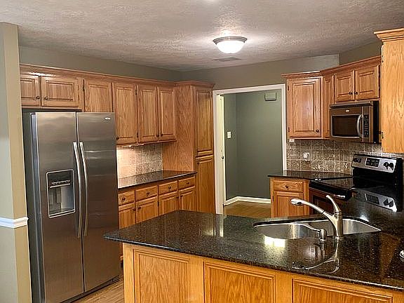 2nd image of 2770 Grayson Ln