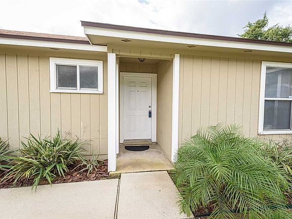 4th image of 2442 Townsquare Dr