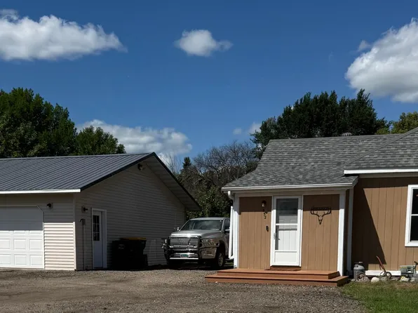 352 3rd Ave S, Casselton, ND 58012