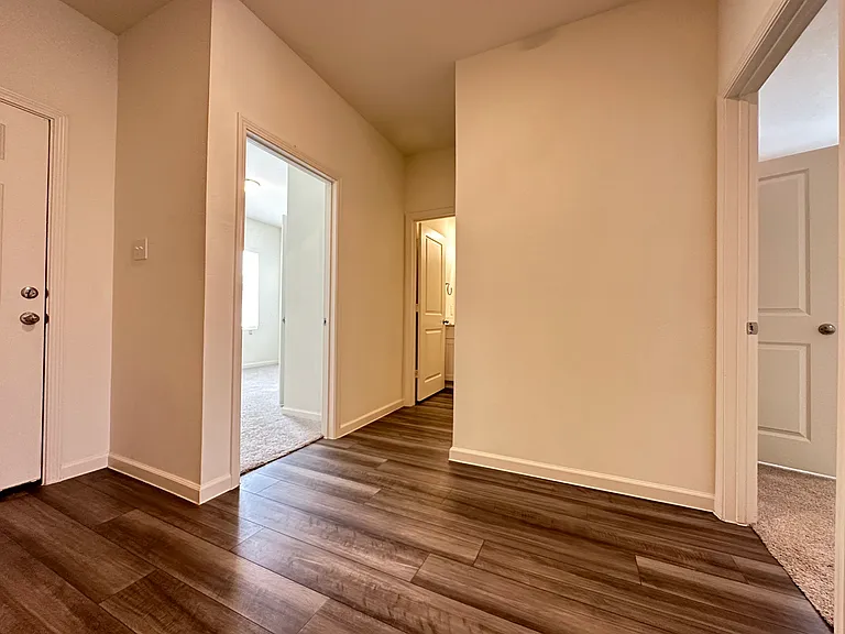 1604 Shadow Hawk Dr — Photo 6