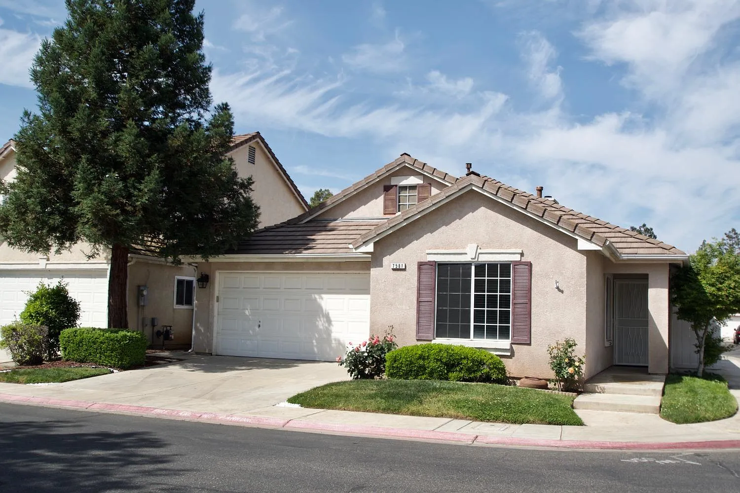 7581 N Trellis Cir photo 1
