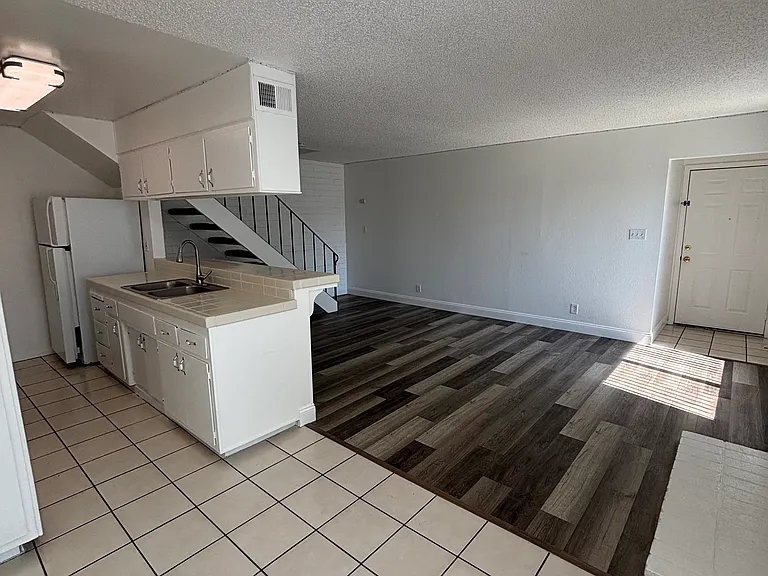 4100 Gaddi Dr #3 — Photo 3