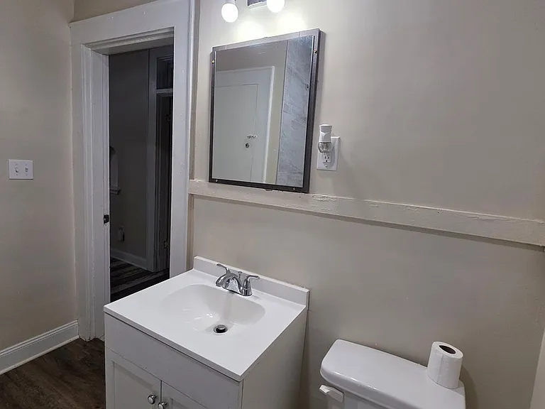 711 Marine St — Photo 17