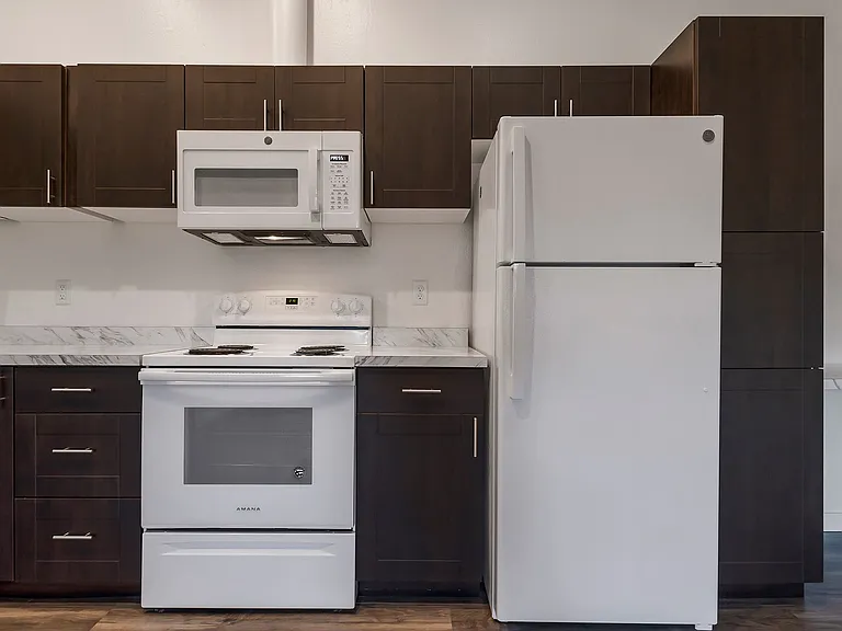 Sheridan Square Apartments — Photo 36