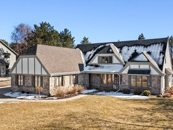 14945 Woodland PLACE, Brookfield, WI 53005