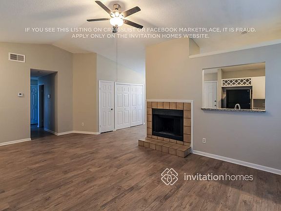 4th image of 622 Valley Spring Dr