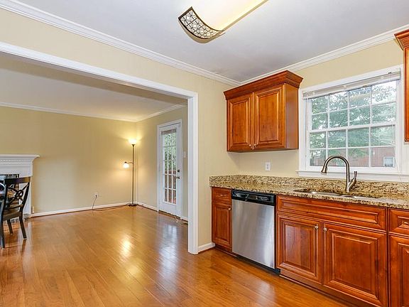 4th image of 20 Tukaway Ct
